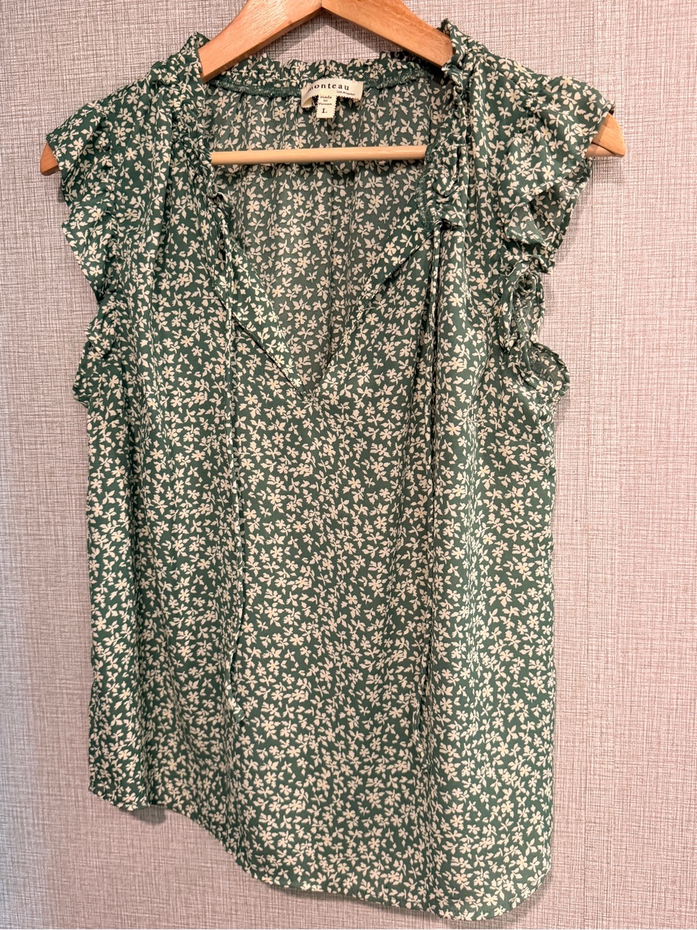 Monteau Green Ivory Floral Ruffle-Sleeve Women’s Top Size Large